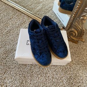 Cape robin velvet sneakers
